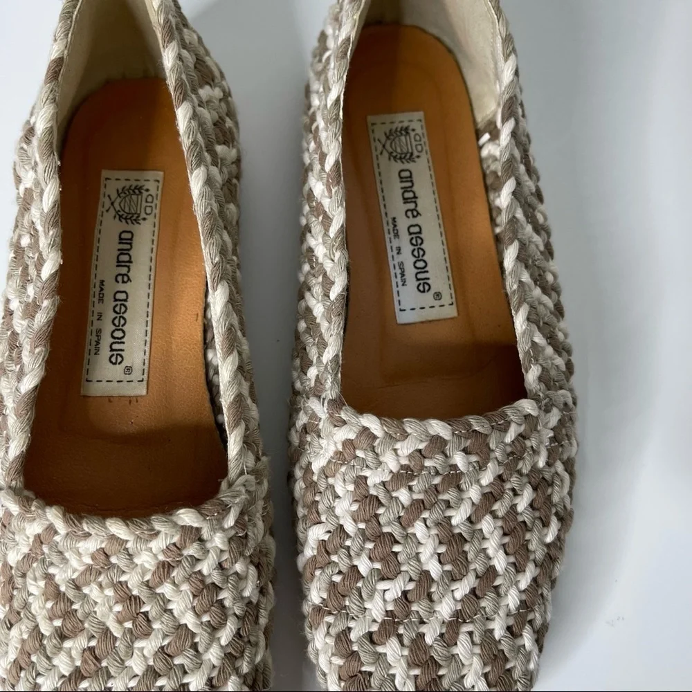 Andre Assous Tan Beige Made In Spain Woven flats size 6